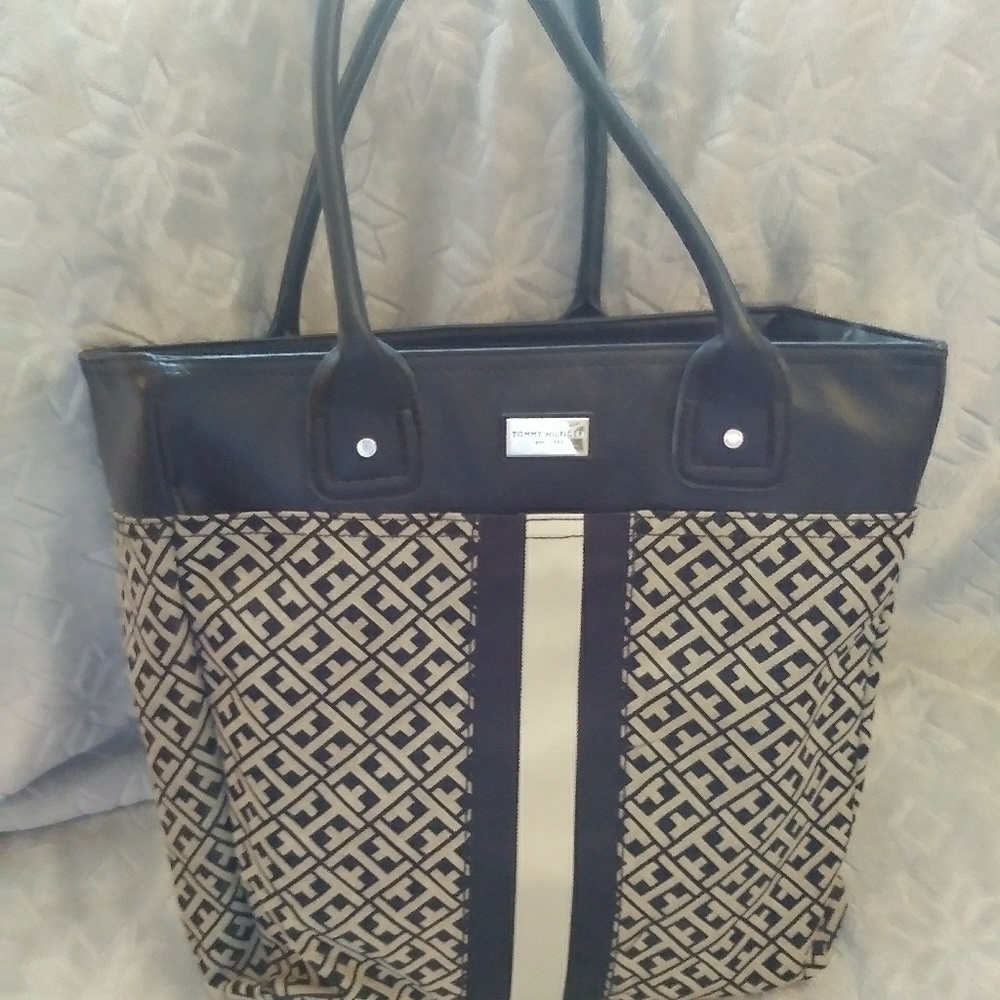 Tommy Hilfiger Tote